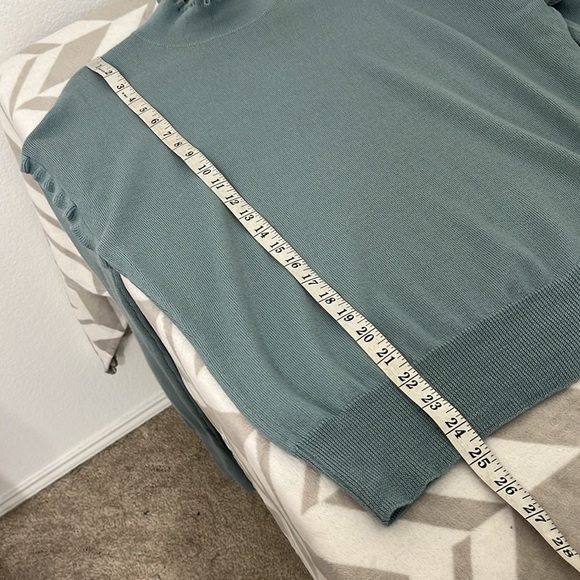 Rebecca Taylor Merino Wool‎ Ruffle Turtleneck Sweater size Medium - Picture 9 of 9